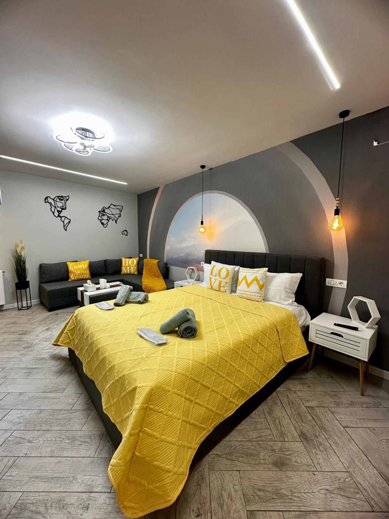 Stay Inn Central Brasov Ap 3 Buitenkant foto